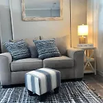 Private 1 Bedroom Duplex Apt Pet Friendly Wifi Parking 10 Min To Downtown
