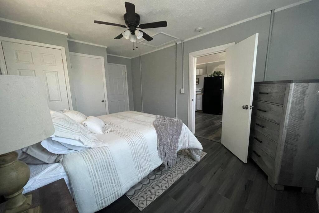 Private 1 Bedroom Duplex Apt Pet Friendly Wifi Parking 10 Min To Downtown Knoxville